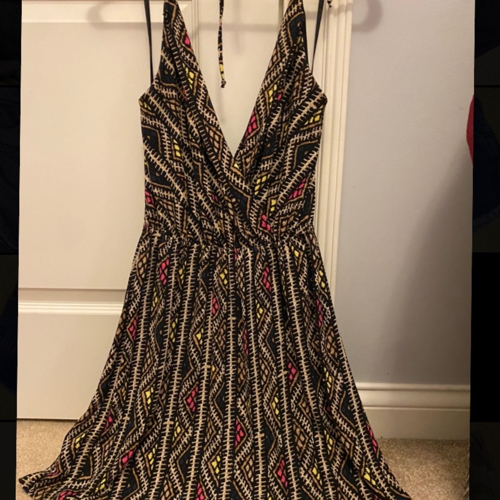BCBG GENERATION: halter tie dress, size XS